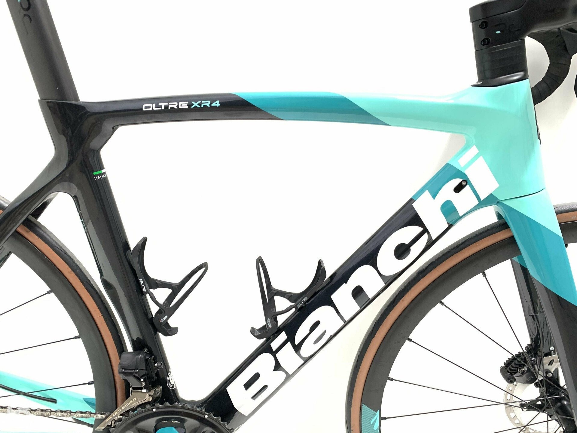 bianchi-oltre-xr4-carbone-di2- bianchi-oltre-xr4-carbone-di2-
