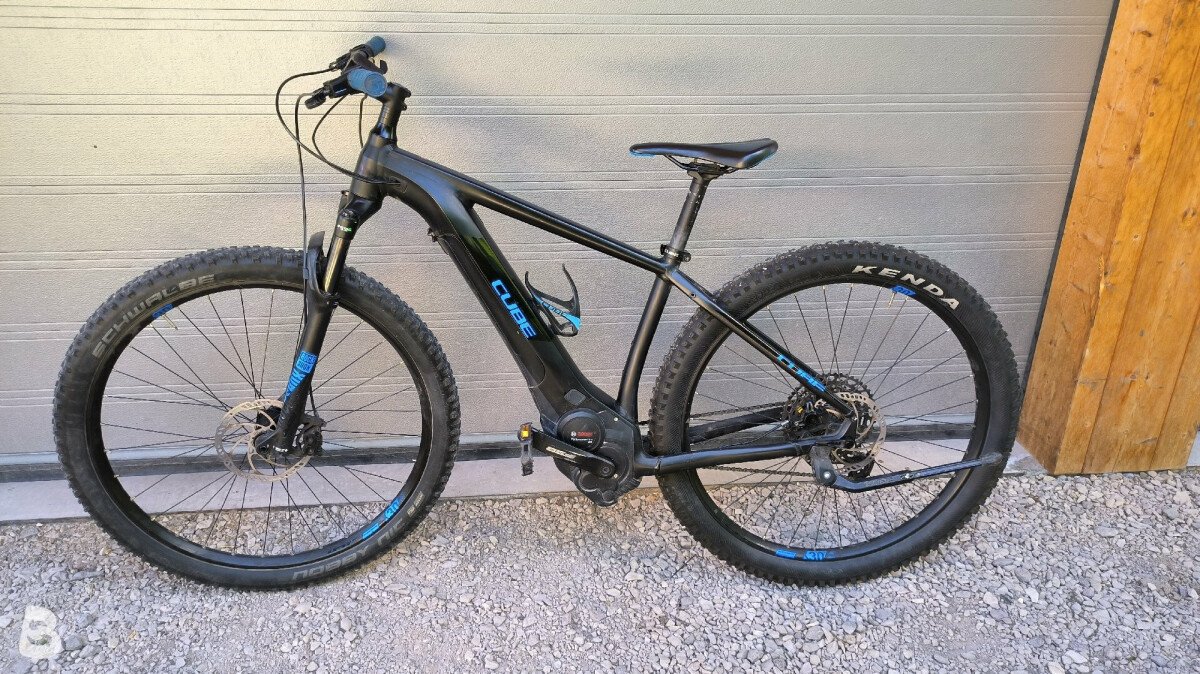 Bicicleta cube reaction best sale hybrid eagle 500 2019