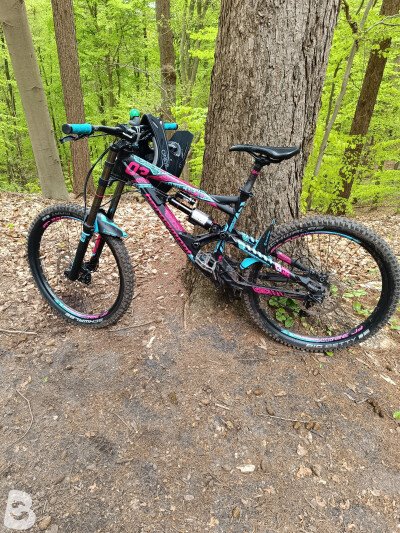 Downhill bikes: buy used & new | Bikeflip