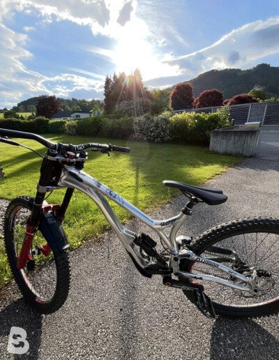 Commencal Supreme DH Race 2021