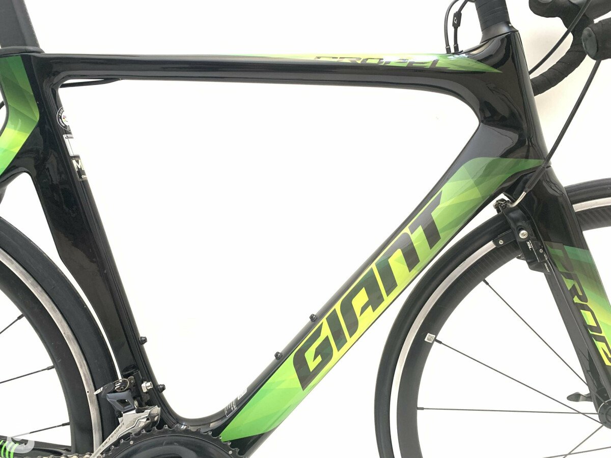 Giant propel advanced 1 2018 carbon store road bike green