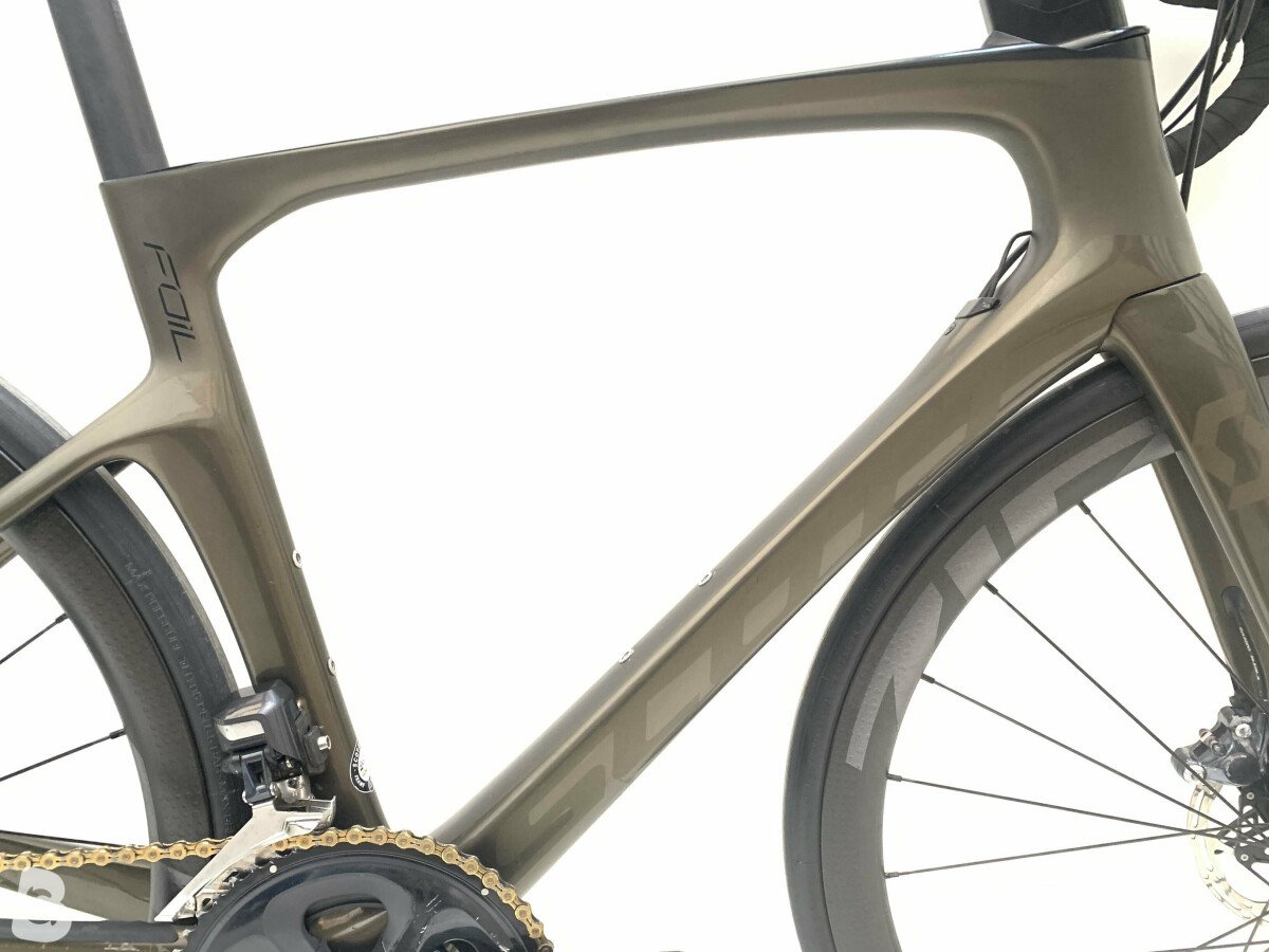 Foil 2024 10 di2