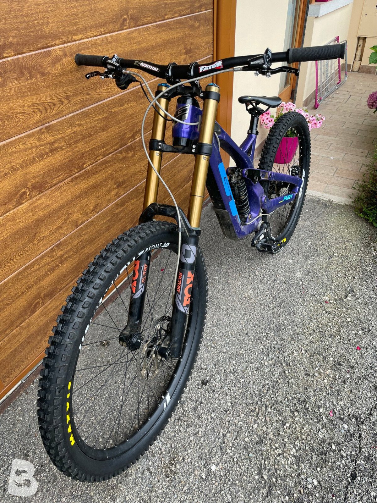 Gt fury expert discount mountain bike 2019