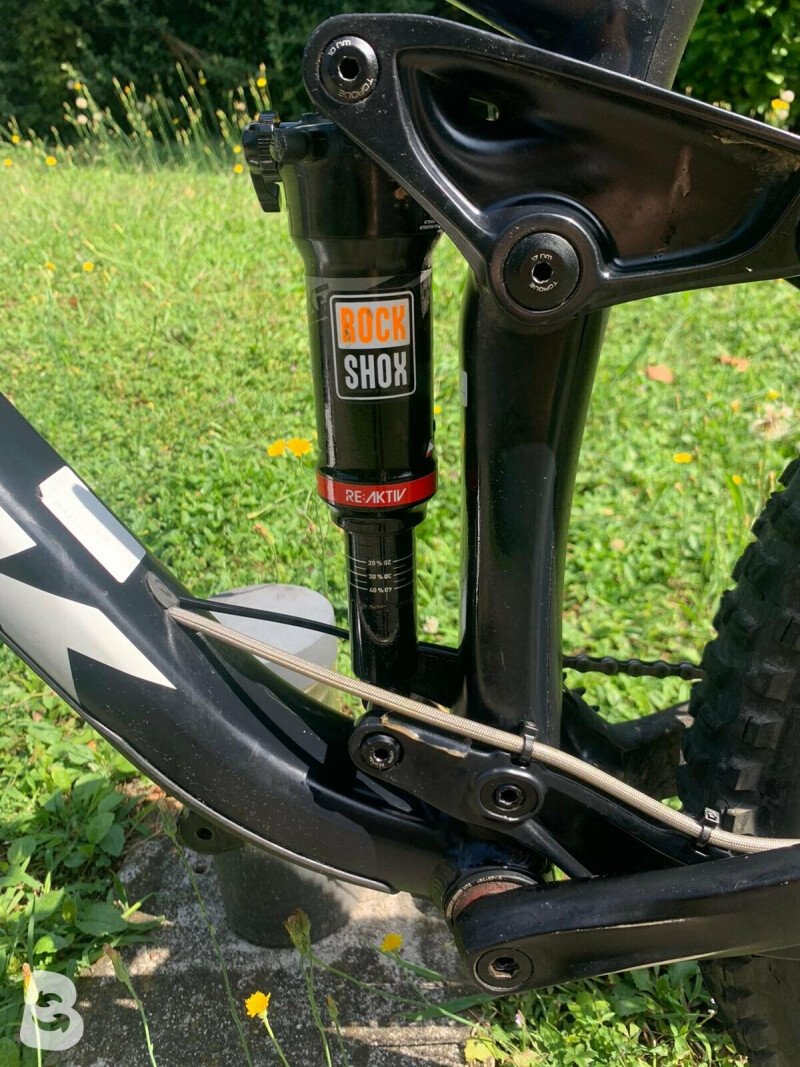 Trek remedy discount rear shock upgrade