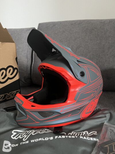 Troy Lee Designs D3 2024
