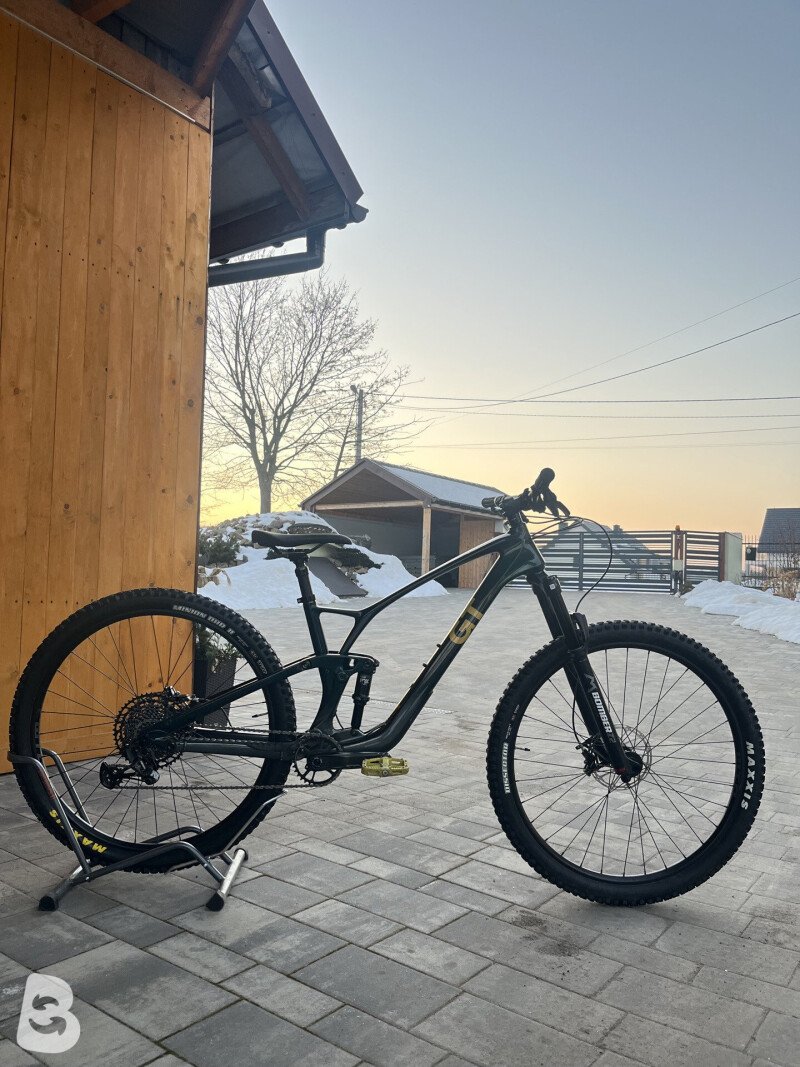 GT Sensor Carbon Elite 2021 used