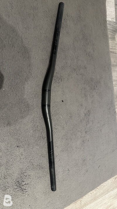 Pivot Team Carbon