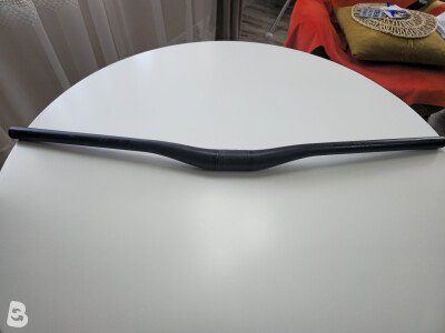 Pivot Phoenix carbon