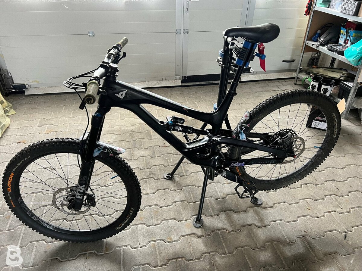 Yt industries 2024 capra 2020