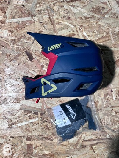 Leatt 4.0
