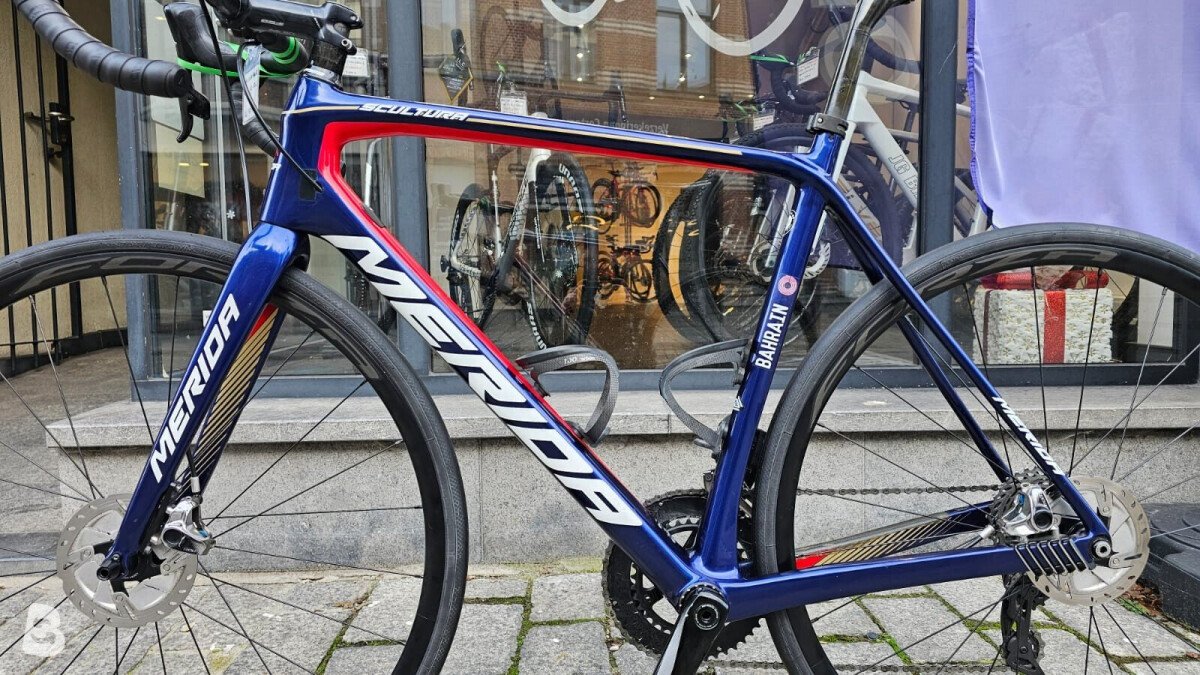 Merida scultura bahrain edition disc sram red axs 2019 used