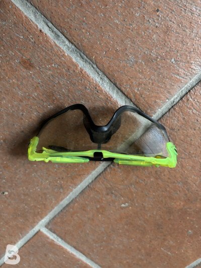 Oakley nero verde fluo 2024
