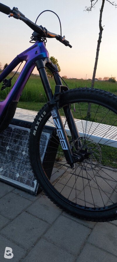RockShox Zeb select + 2023