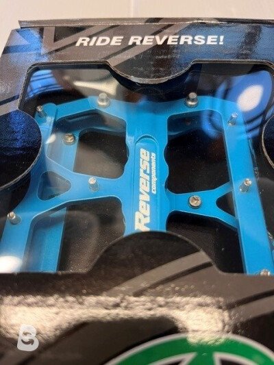 pedale reverse escape Reverse Components E-Escape Plattformpedale / Pedale orange  RTF Bikeparts