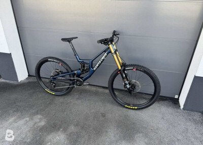 Downhill bikes: buy used & new | Bikeflip
