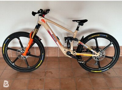 Agazzini 18.5 2025
