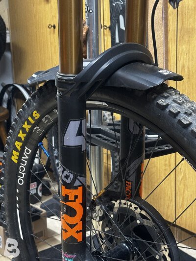 Fox Fox 40 Grip 2 2024