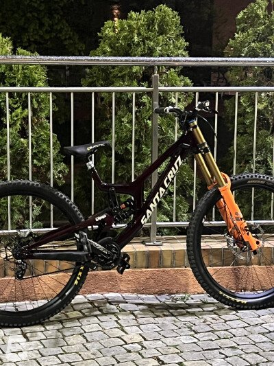 Santa Cruz V10 2019
