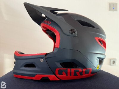 Giro Switchable MIPS - Matte Portaro Grey/Red - [M 55-59] 2020