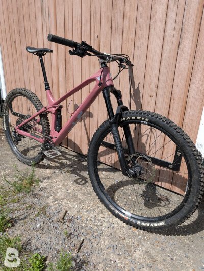YT Industries Izzo Core 1 2024