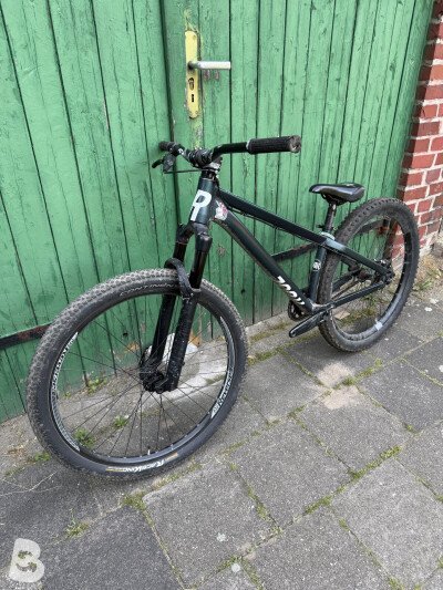 gravel bike sale Diverge 4 Sport Carbon, Obsidian Metallic / 52