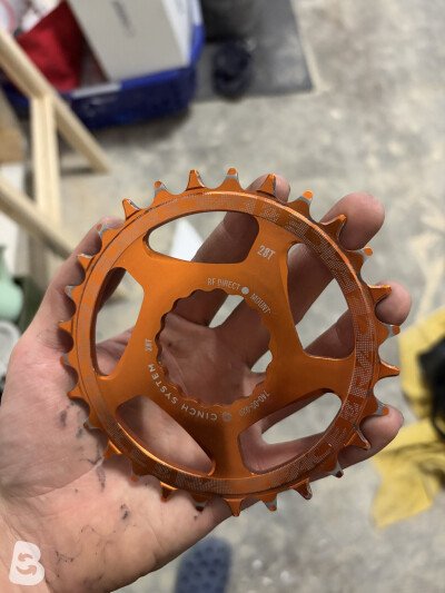 Race Face 28T