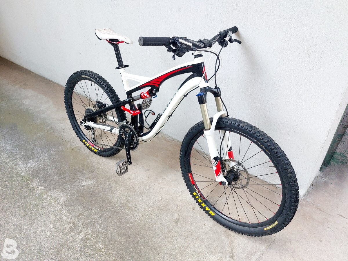 Specialized Camber 2011 used