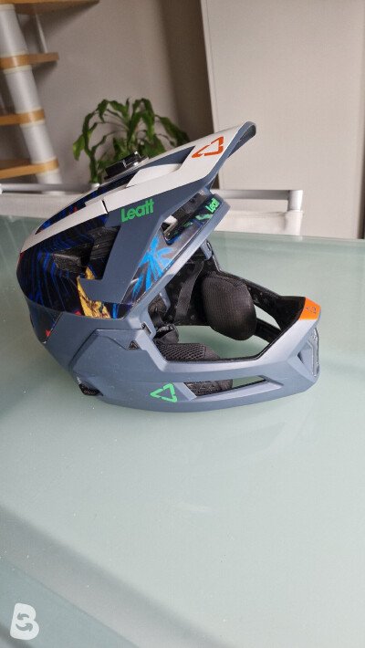 Leatt Enduro 4.0 2025