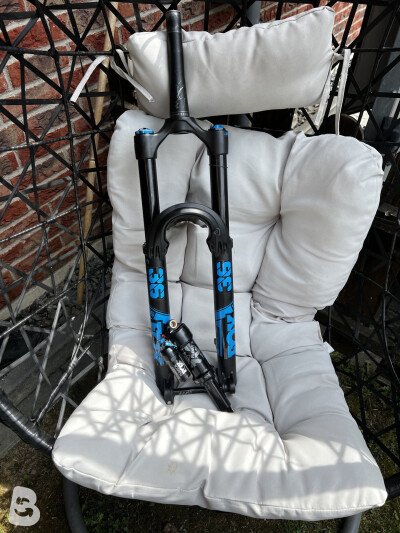 Fox 36 Performance Elite Grip 2 2023