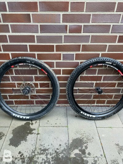 Yt Industries Custom aluminium rims 26