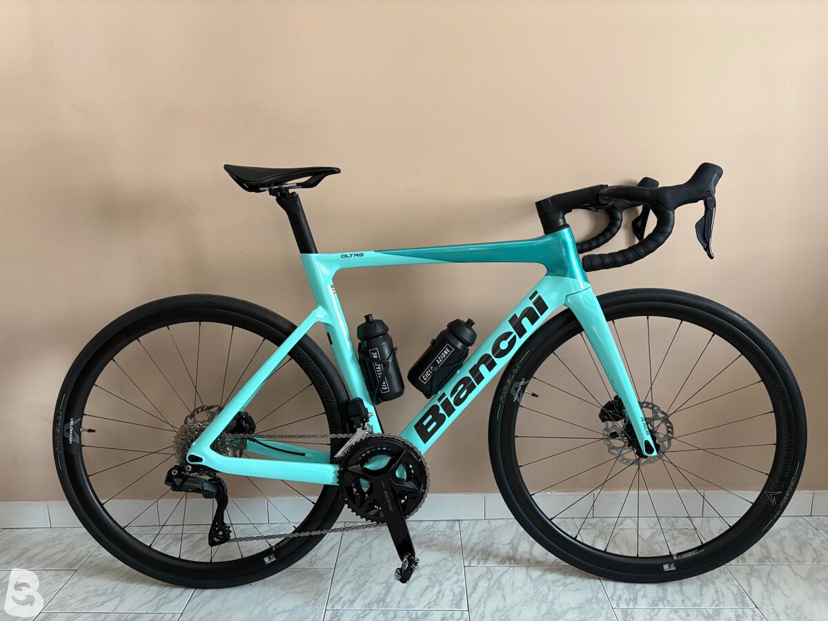 Bianchi Oltre race 105 Di2 50-34 2025 used