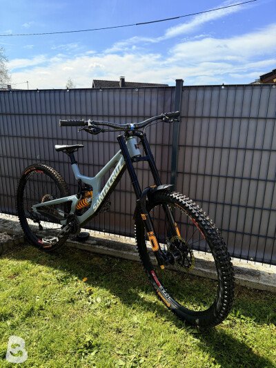 Santa Cruz V10 2021