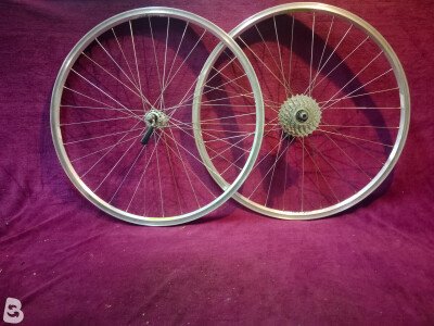 Ruote su cerchi Campagnolo Contax mozzi Shimano XT mtb