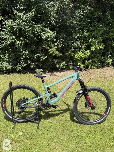Santa Cruz Bronson C 2022