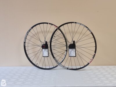 Stans Notubes Crest MK3 29" 15x110 and 12x148 Boost SRAM XD Wheelset
