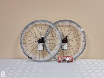 Stans Notubes Crest Carbon CB7 29" 15x110 Boost and 12x142 Shimano HG Wheelset