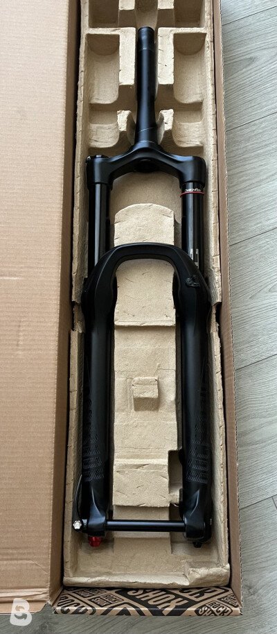 RockShox FS-Yari-RC-B2