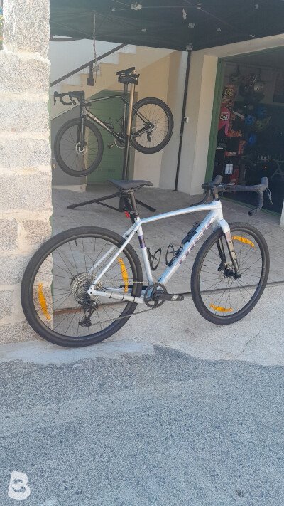 Trek Checkpoint Alr5 2025