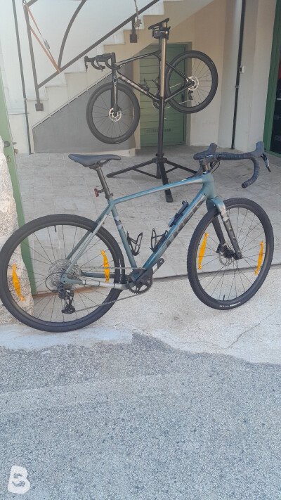 Trek Checkpoint ALR5 2025