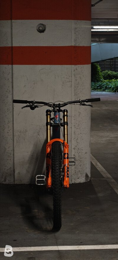 Fox Factory Grip 2 VVC 2024