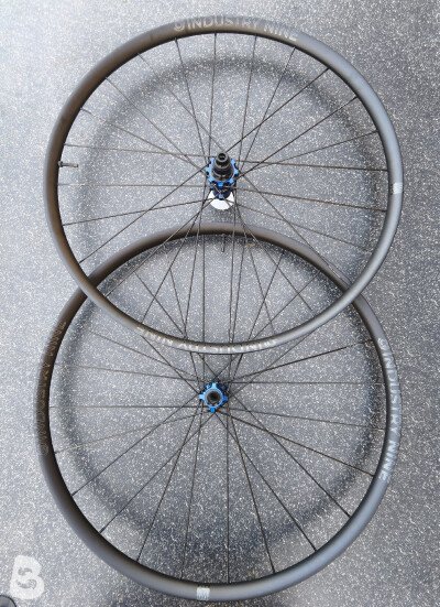 Industry Nine Solix XC 29" XD Blue