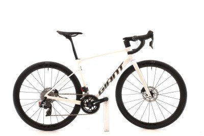 Giant Defy ロードバイク ホワイト 700C Giant Defy Advanced Pro 1 AXS 12V 2024 used