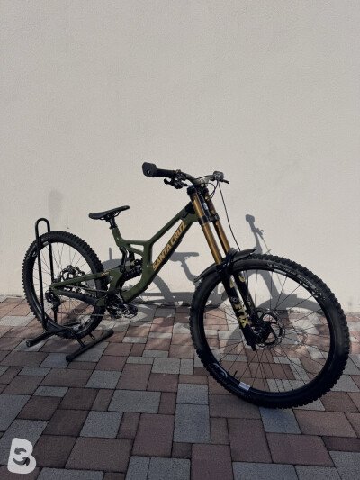 Santa Cruz V10 2026