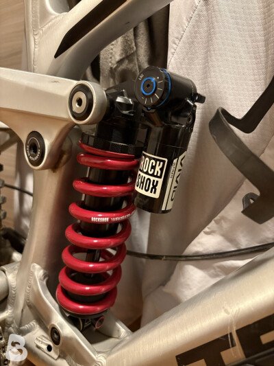 RockShox Vivid Ultimate Coil // 205x60mm 2026