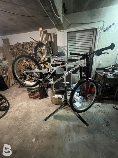 Commencal V5 2026