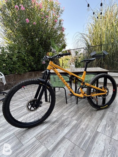 Commencal META SX V4 OHLINS EDITION 2022
