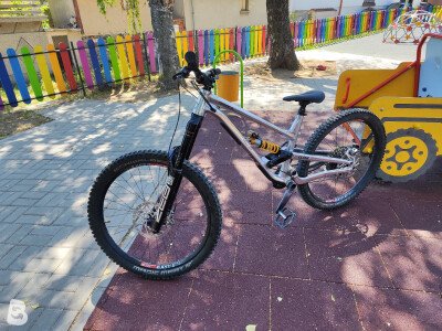 Commencal Clash 2024