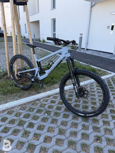 Santa Cruz Bronson Carbon C 2021