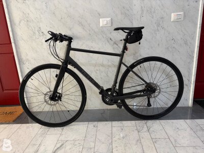 Triban RC 500 FLAT BAR DISC ROAD BIKE - SORA 2020