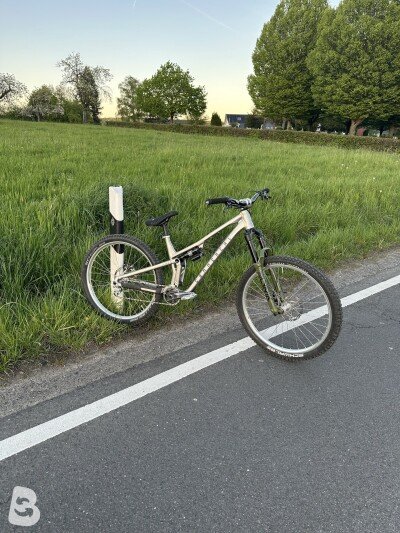 Commencal T.E.M.P.O 2023